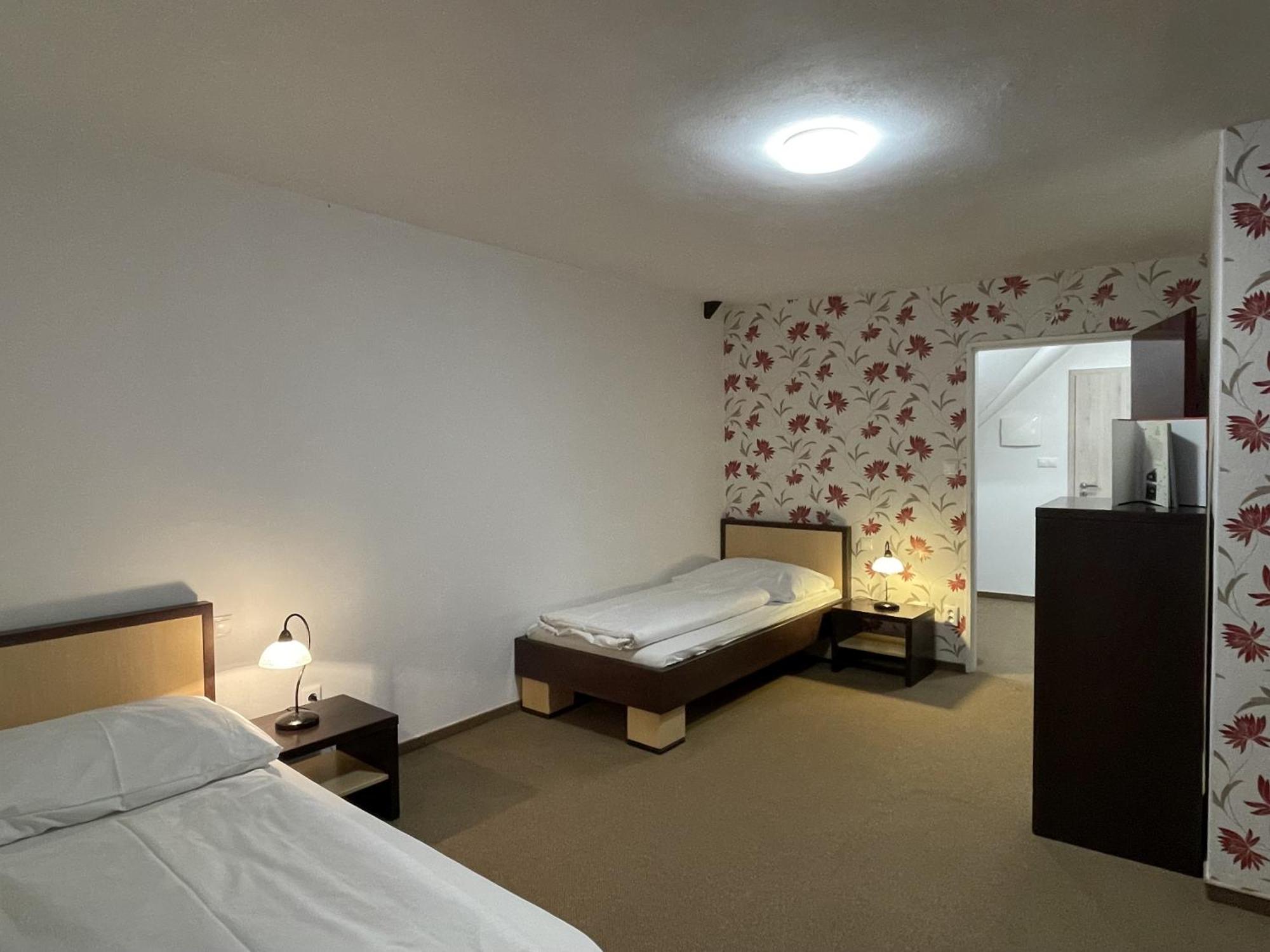 Wellness Hotel Svachovka Mirkovice ภายนอก รูปภาพ