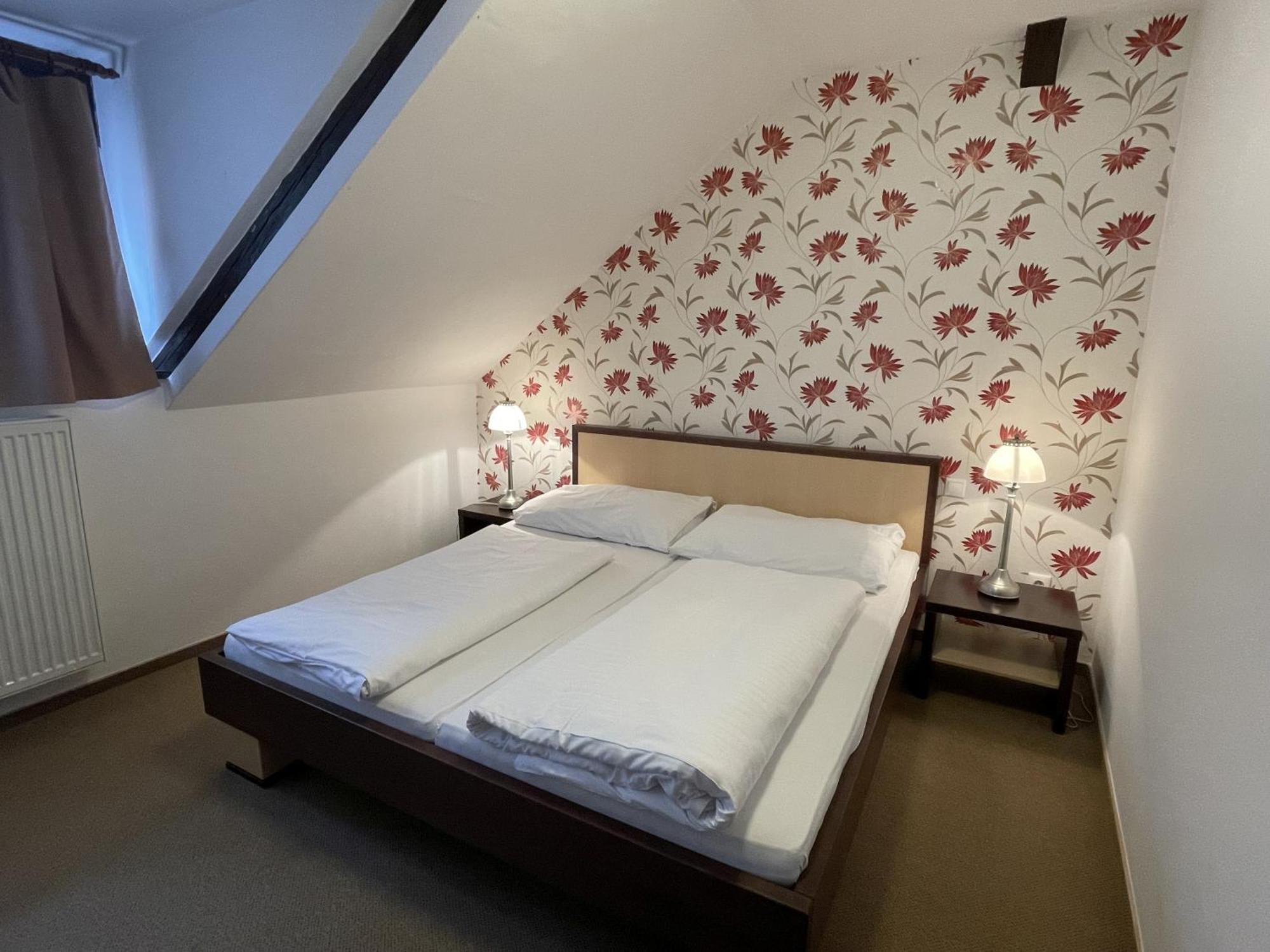 Wellness Hotel Svachovka Mirkovice ภายนอก รูปภาพ